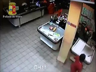Giugliano (NA) - Rapina supermercato (28.05.14)