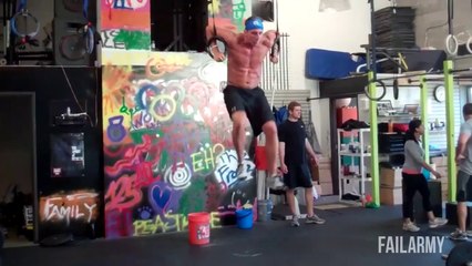 Compilation de FAILS pendant des séances de fitness et muscu!