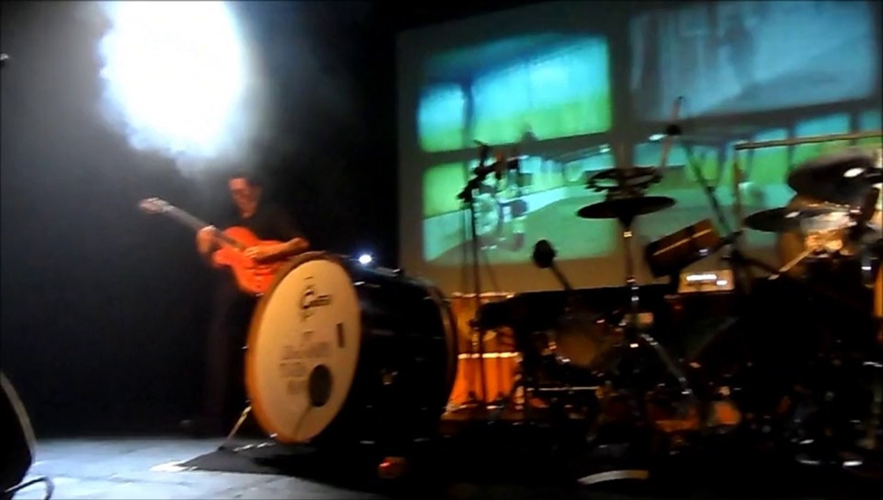 LegendaryTigerMan-Moloco-11mai2014