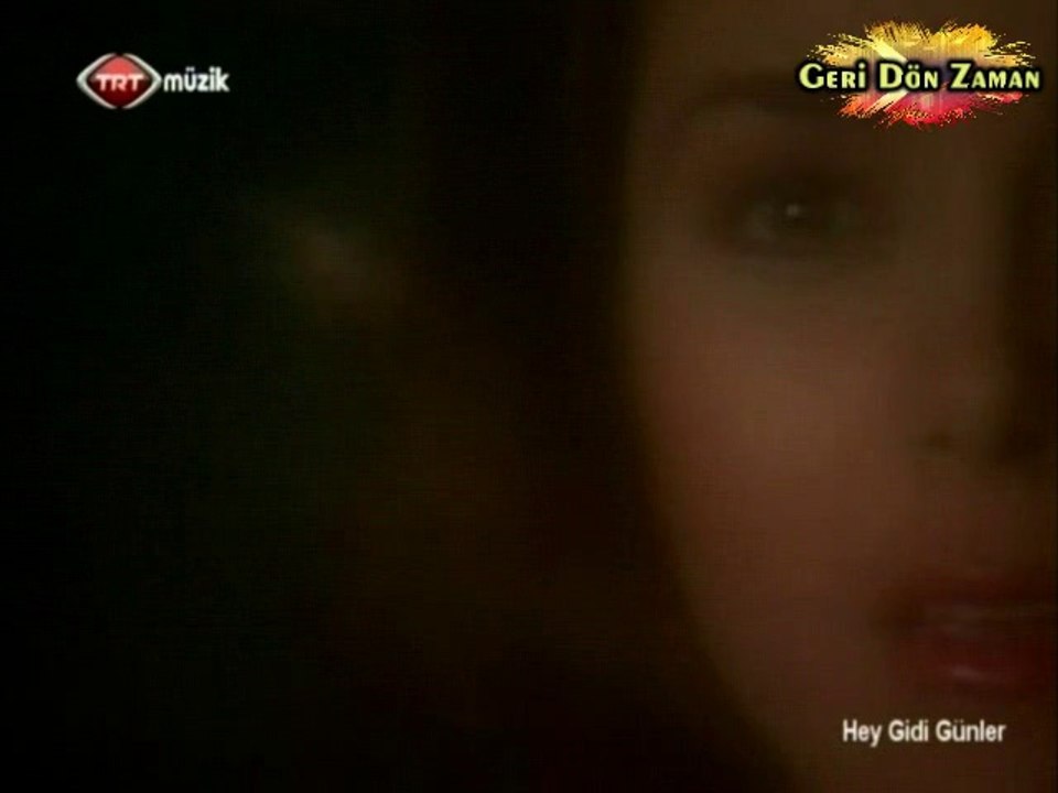 Zuhal Olcay - Yalnızlığım (1990)