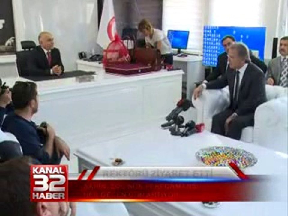 rektörü ziyaret etti 03 50
