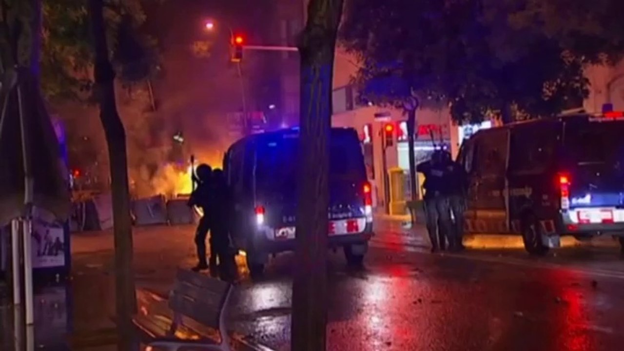 Clashes in Barcelona over squat eviction