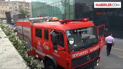 Paraşütçü Gökdelende 40 Dakika Asılı Kaldı