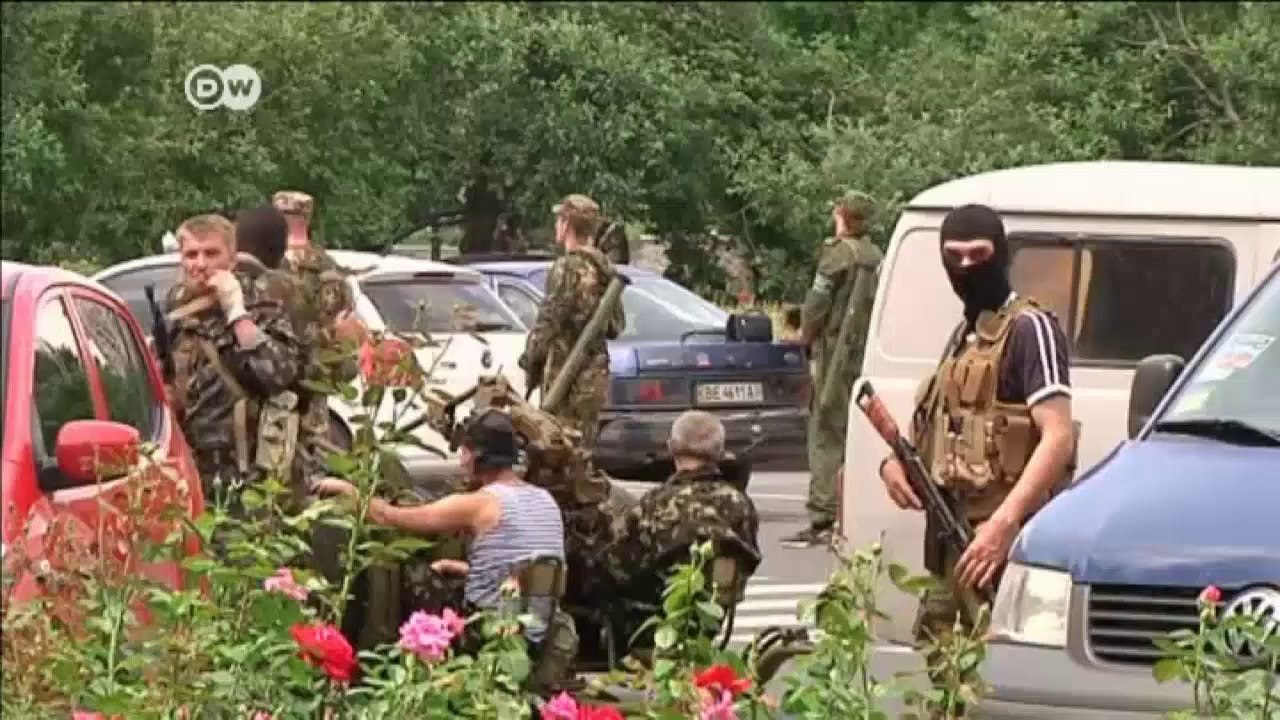 Ostukraine: Separatisten schießen Hubschrauber ab | Journal