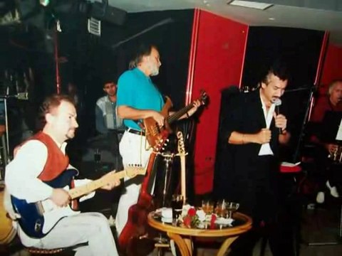 HAMIT GÜZELYURT EFSANESI ( KLAVYE KUBILAY TEKSAN ( ISTANBUL SOKAKLARI 1986.mpeg