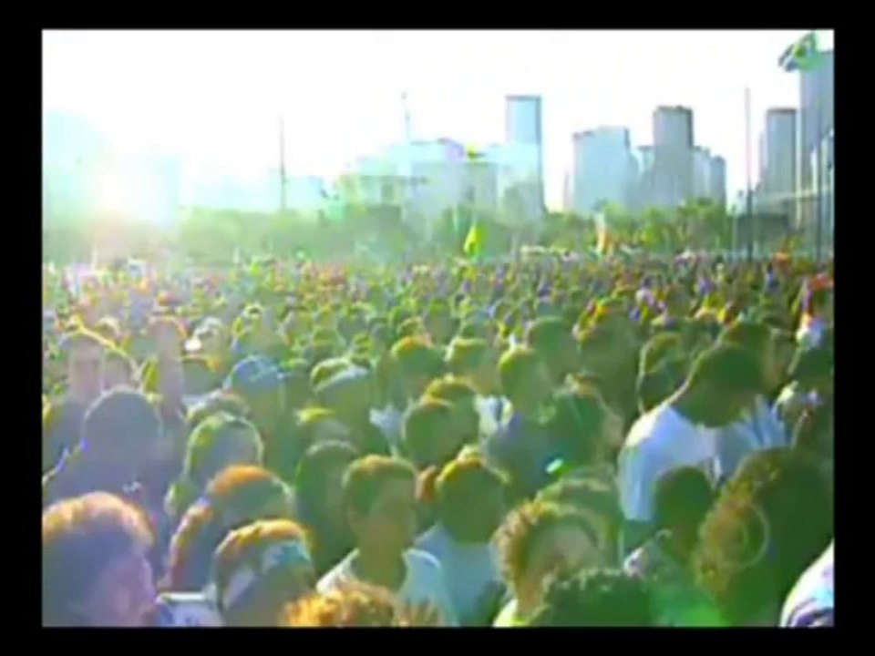 Igreja Universal do Reino de Deus - Evangélicos - Reportagem de 2009