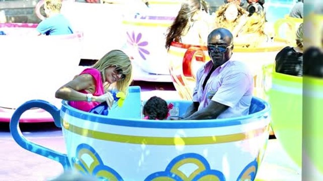 Heidi Klum & Seal Take Their Kids To Disneyland