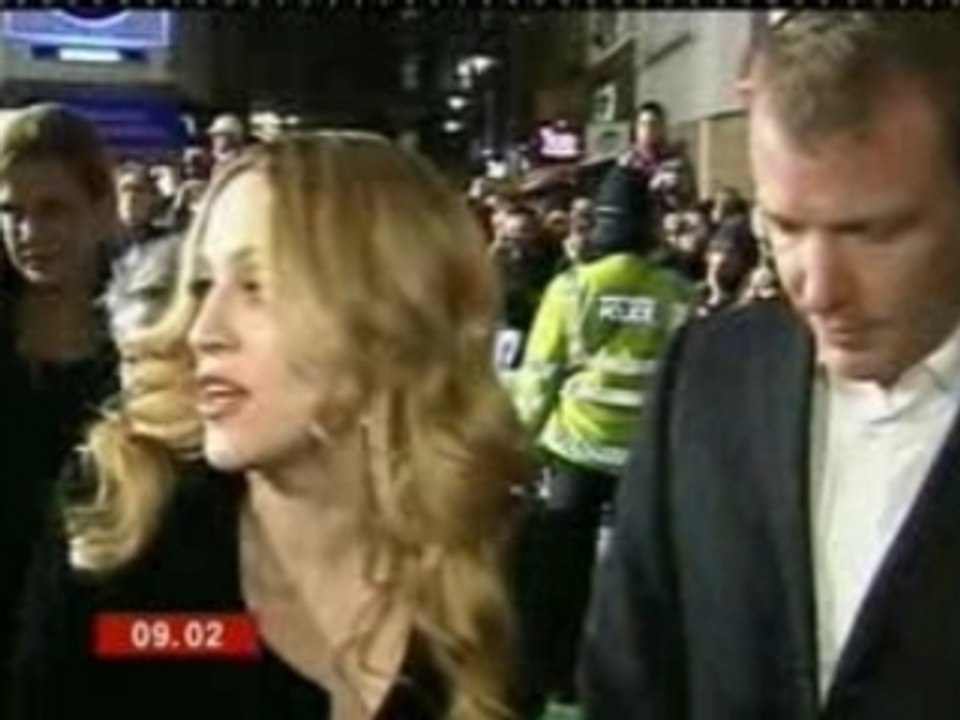 Londres premiere Madonna Arthur Minimoys