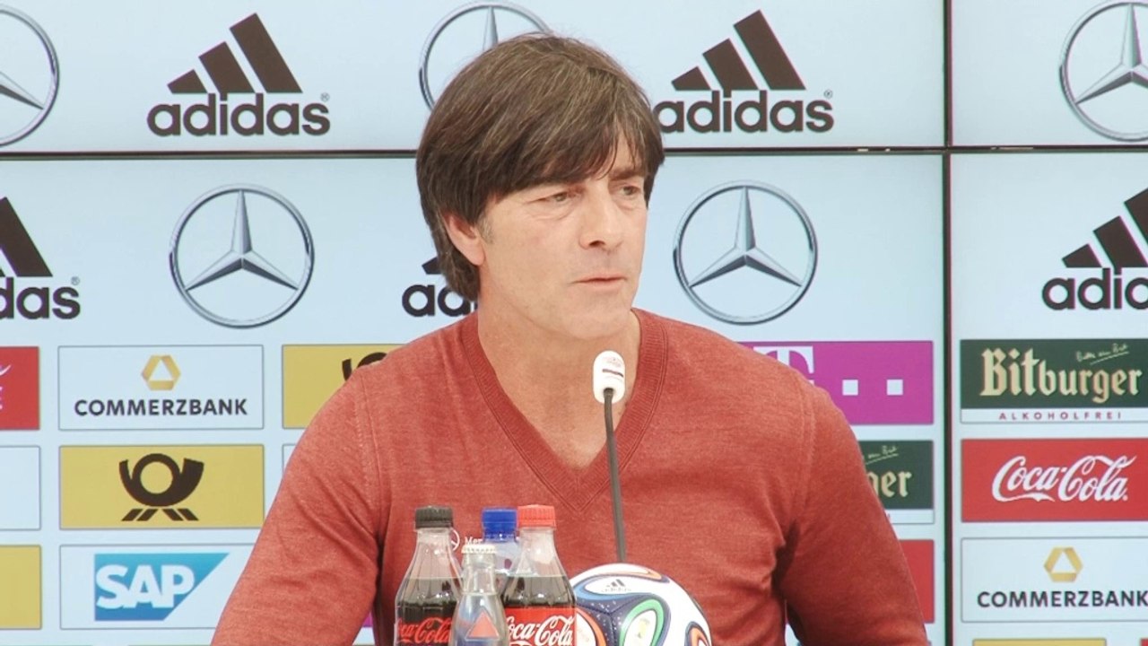 Löw zum Führerschein: 'Fahre auch gerne Bahn'