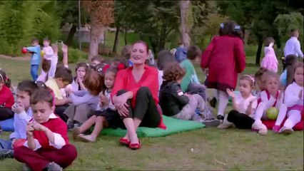 Milyonlarca Kuştuk (Candan Erçetin)