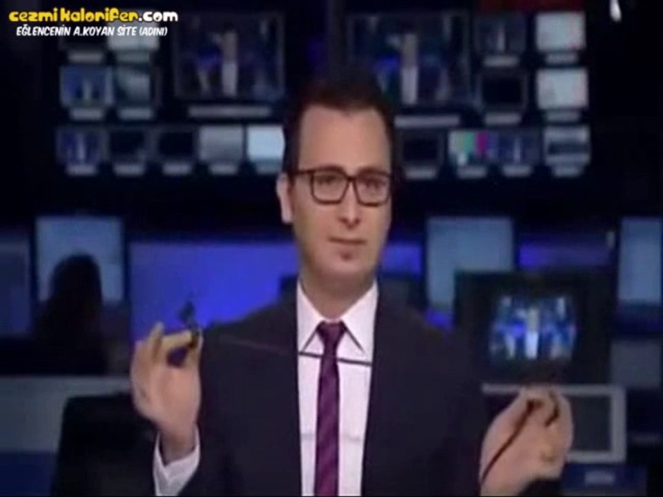 Program Kapanışını Dansla Yapan Spiker - Tavukları Pişirmişem Edition