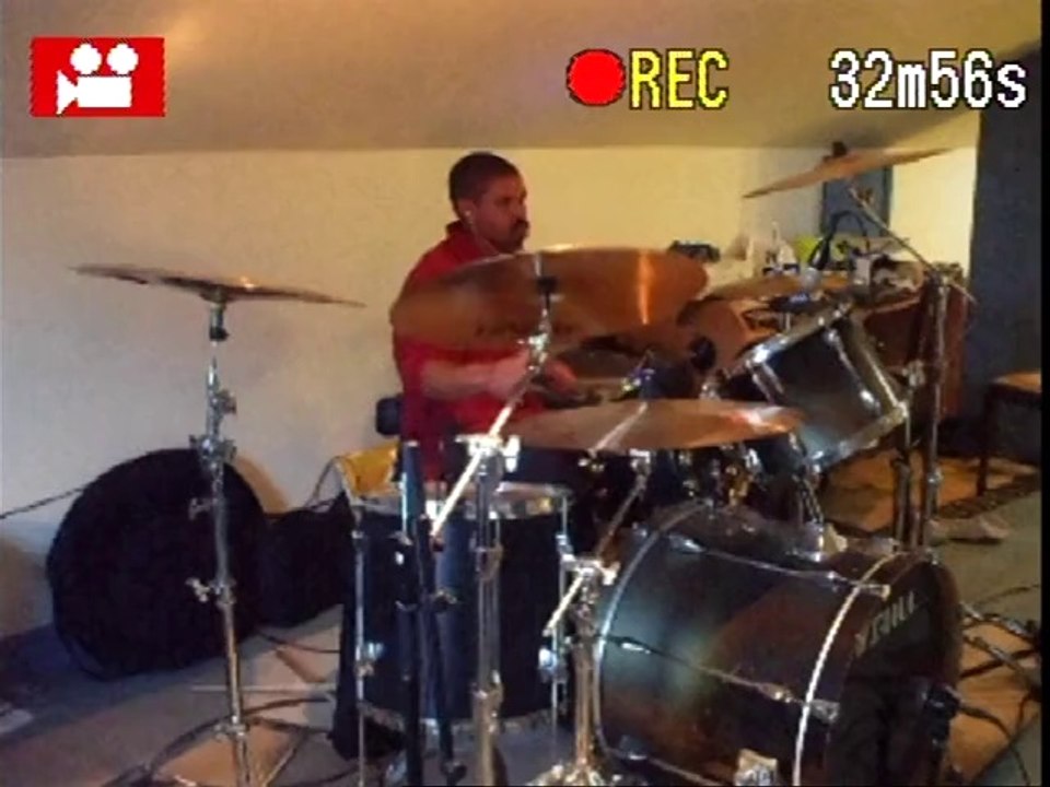 Nirvana - Live - Heart-Shaped Box -  Play Along