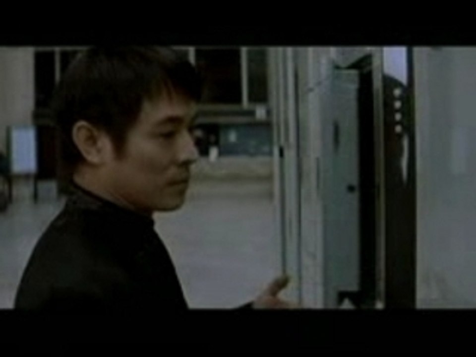 KISS OF THE DRAGON - alla stazione