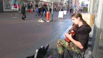 Virtuoso guitarrista callejero