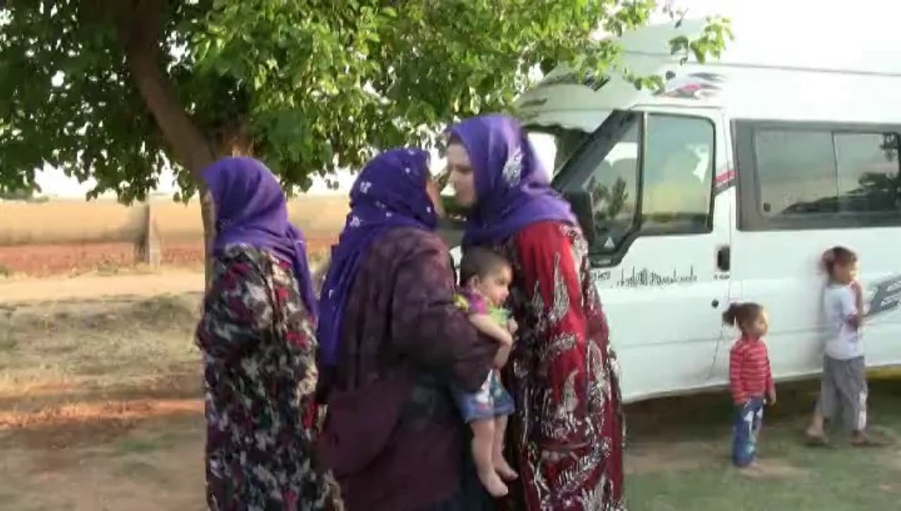 Ayşenur Ayhan Köy Gezilerine Devam Ediyor