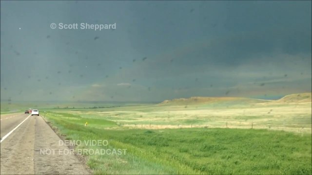 Chasseur de Tempête frapper par la foudre!