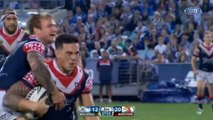 Sonny Bill Williams marque avec trois défenseurs sur le dos