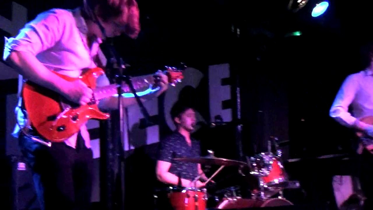 29-05-14 at the Fleece The Strates