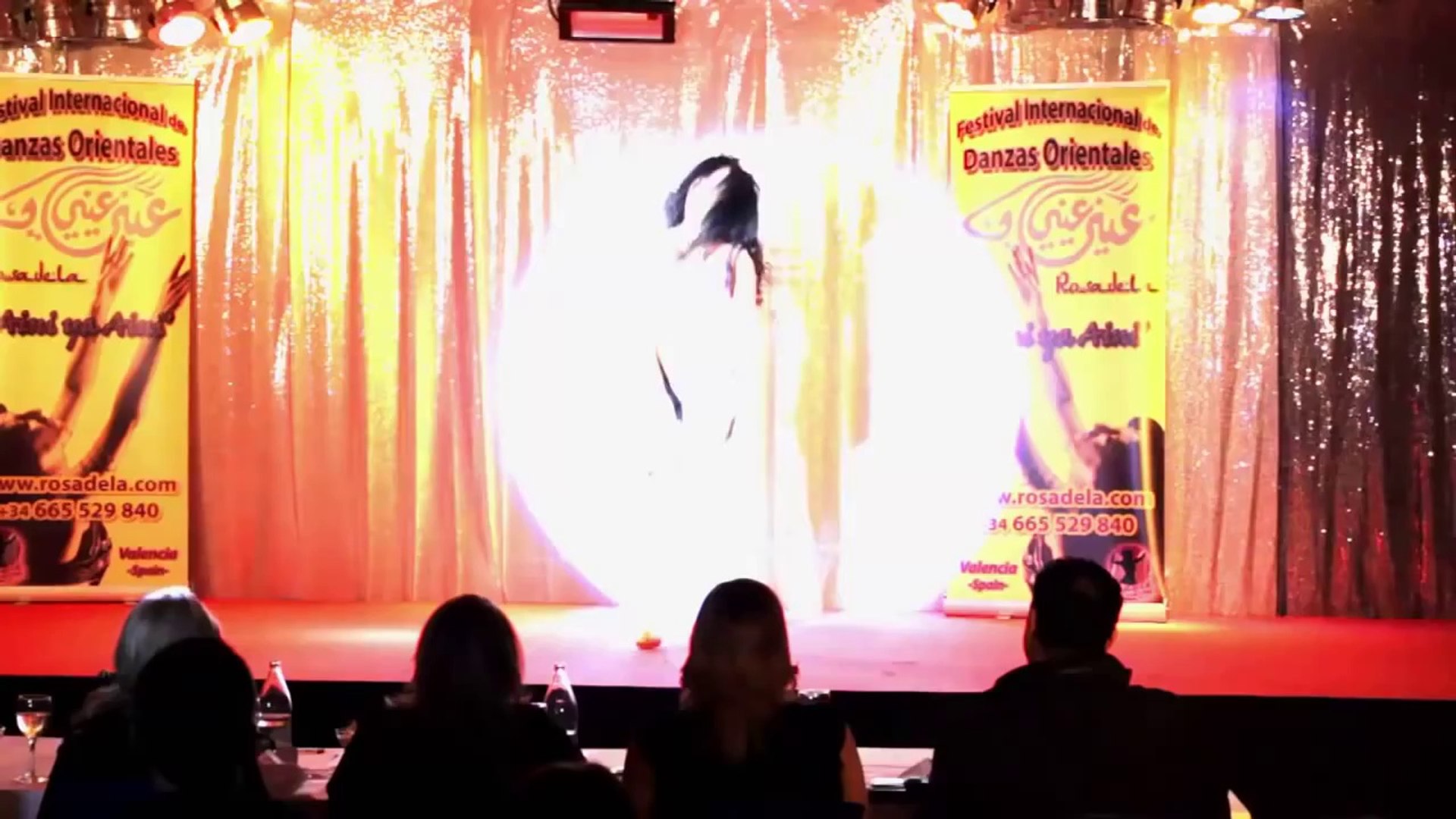 مش صافيناز .رقص شرقي مصري .Hot Belly Dance - Techno