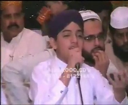 Naat Muhammad Taimoor Sultan Madni ( Milad Manaya Kar )