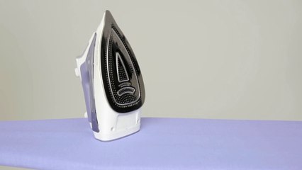 Iron a Shirt in 90 Seconds : amazing method!