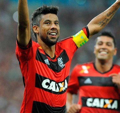 Léo Moura deve ser lateral ou meia? Torcedores palpitam