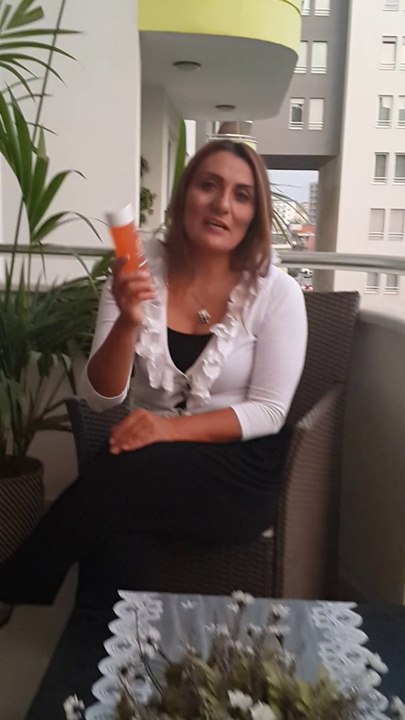 VUCUTTAKİ  YAĞI  DENGELEYEN  DUŞ  JELİ  MUHTEŞEM  ÖTESİ   !!!