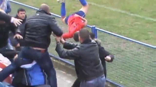 Serbian Top Soccer Live Parents Fight - Tuca roditelja (OFK Beograd - Bezanija)