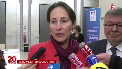 Ségolène Royal enterre l'écotaxe