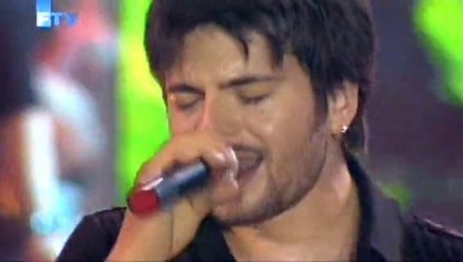 Toše Proeski @ POGLEDAJ U MENE ~ Sarajevo 2006. • (8. pjesma)