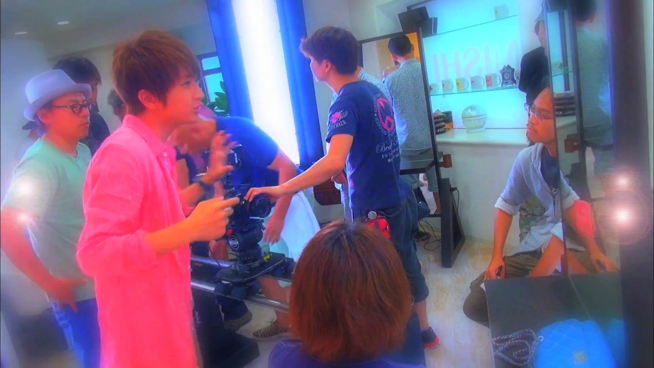 Nissy (西島隆弘)   AAA西島隆弘ソロプロジェクト「Nissy」第一弾楽曲「どうしようか？」Nissyの魔法により、待望のCD化！！特典も満載♪