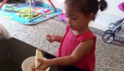 Babies Eating Spicy Food for First Time Compilation 2014 - Video Dailymotion