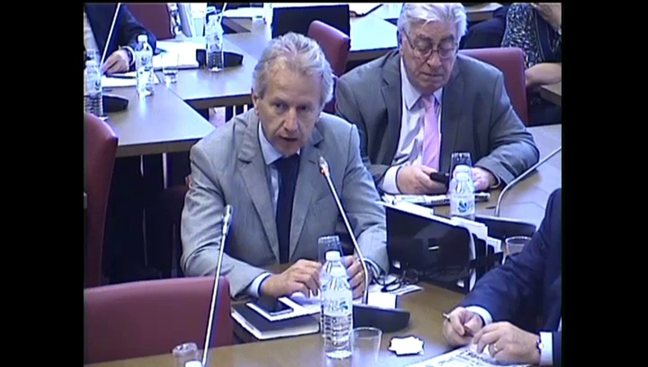 Mme Annick Girardin, secrétaire d'Etat, sur l'épidémie d'Ebola - Mercredi 8 Octobre 2014