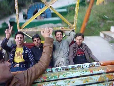 FATA students chants Go Nawaz Go in Murree hills on their special Eid tour...........