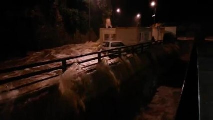 TEMOINS BFMTV - Intempéries: les cadereaux de Nîmes débordent