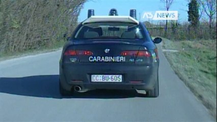 NON TROVA LA CENA, PESTA LA MOGLIE