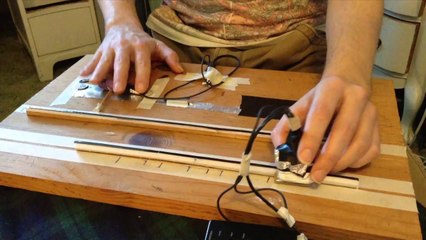Faire du scratch avec une cassette audio.
