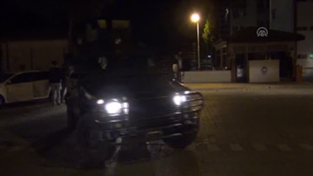 Işid Bahanesiyle İzinsiz Gösteriler