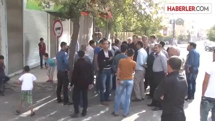Işid Bahanesiyle İzinsiz Gösteriler - Türk Bayrağı, Yeniden Göndere Çekildi