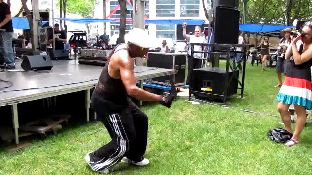 Victor Wooten - Sex Machine (Brooklyn, NY, 2010-10-24)