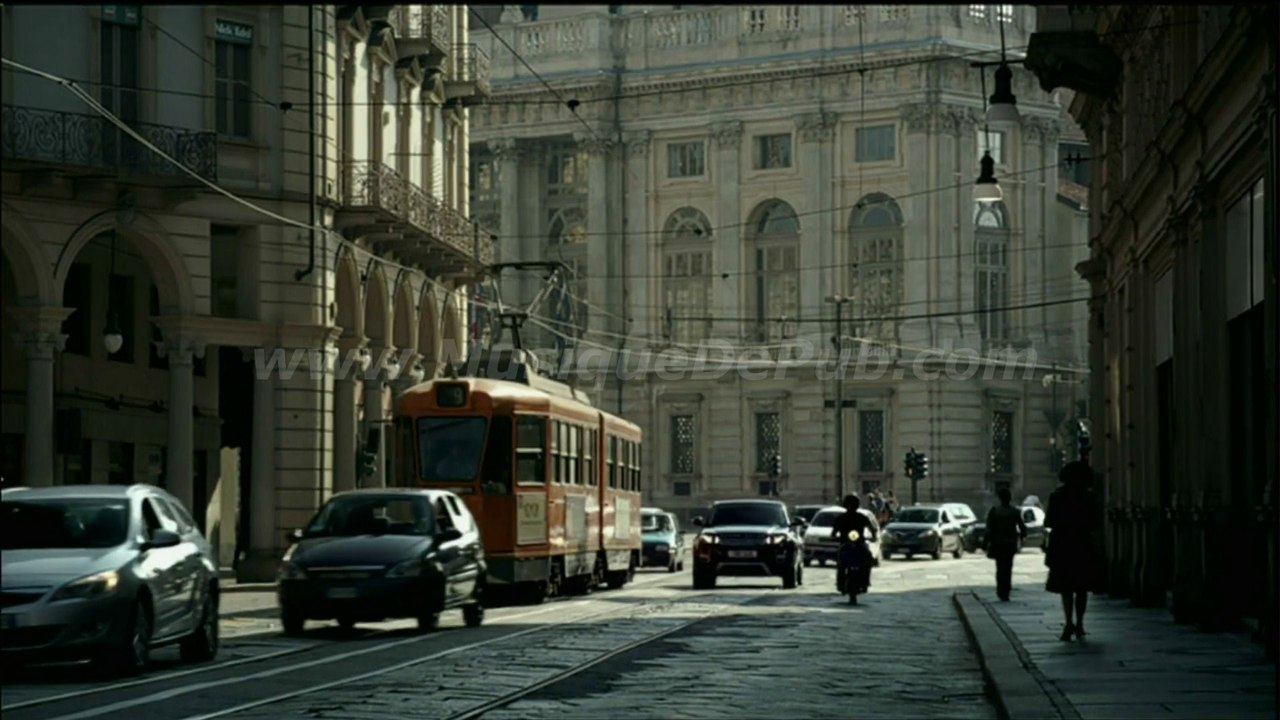 Land Rover Range Rover Evoque 'tram' 2014 [HQ]