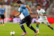 Com Suárez titular, Uruguai empata com Arábia Saudita