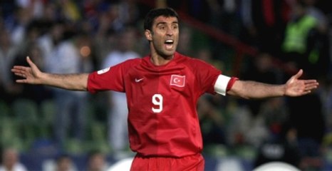 Hakan Şükür'e Monaco Prensi 2. Albert'ten 'Golden Foot' Ödülü