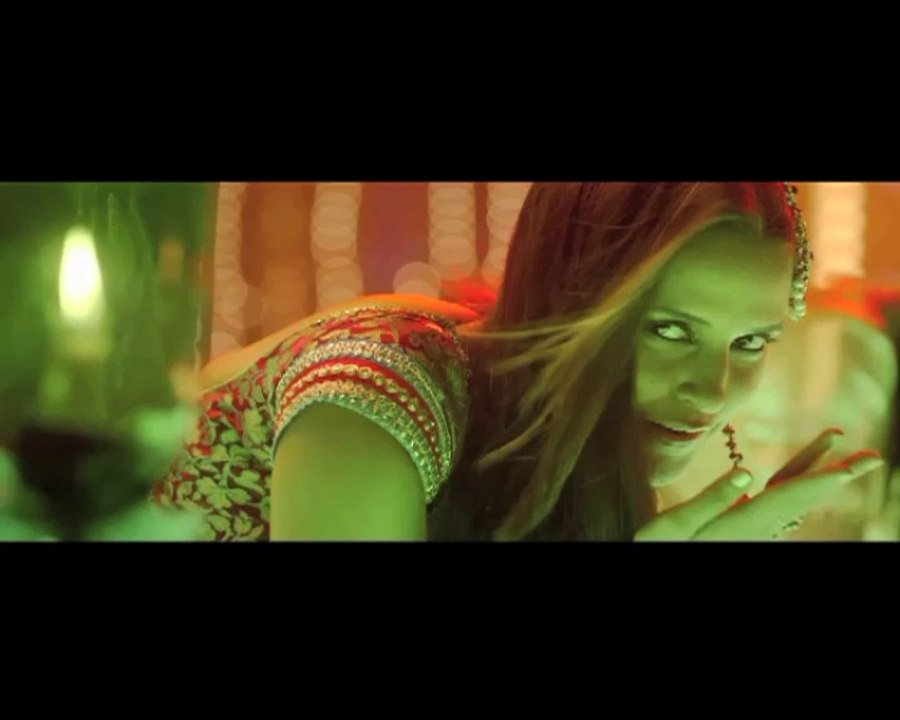 Ekkees Toppon Ki Salaami Public Review