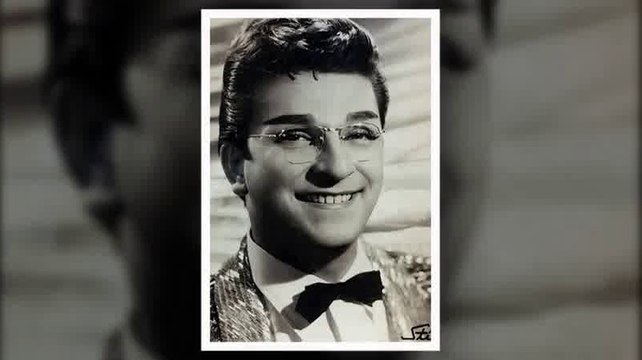 Zeki Müren - Benden ayrılsan da yine, yine gönlüm sendedir