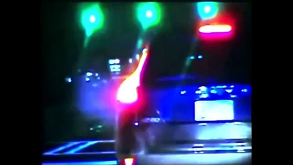 Un policier arrête une voiture et se prend 5 coups de fusil ! avoir