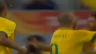 GOL de Diego Tardelli. Brasil 2-0 Argentina