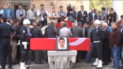Şehit Başkomiser Son Yolculuğuna Uğurlandı - (2)