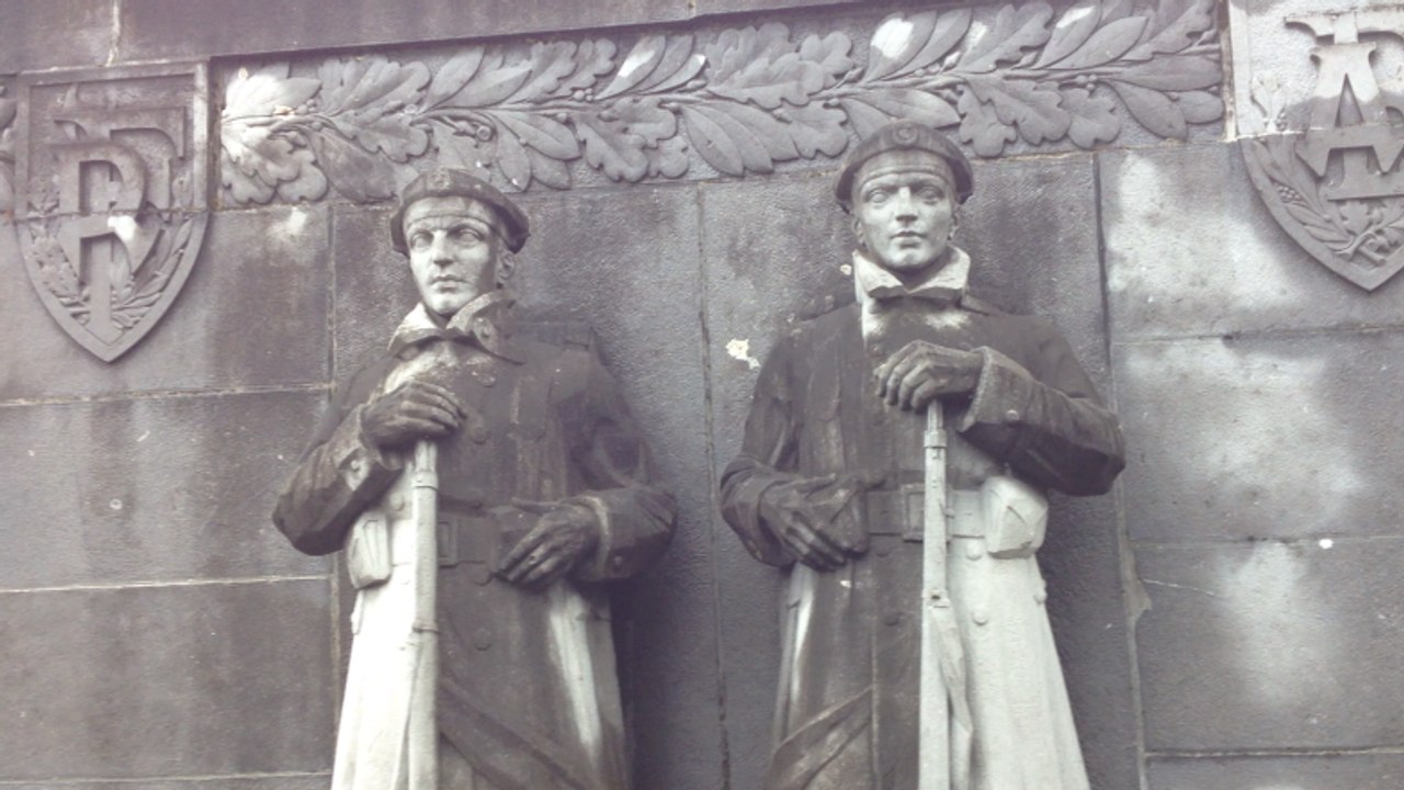 Cérémonie pour les fusiliers marins de 1914