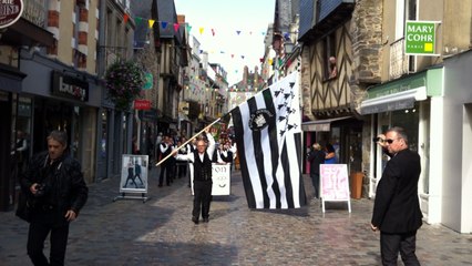 Défilé de la confrérie du marron